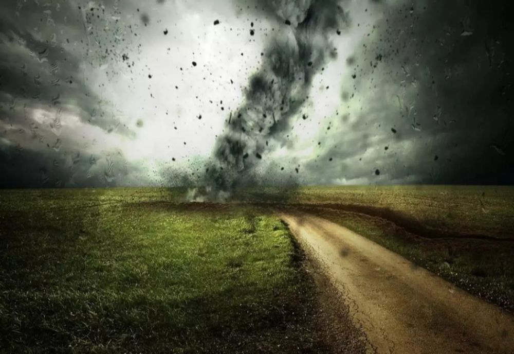 O nouă avertizare meteo: cod galben.  Vijelii, grindină și descărcări electrice