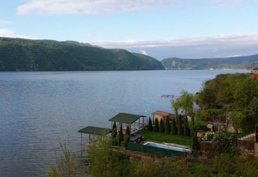 Comuna Berzasca , destinație turistică în Caraș-Severin