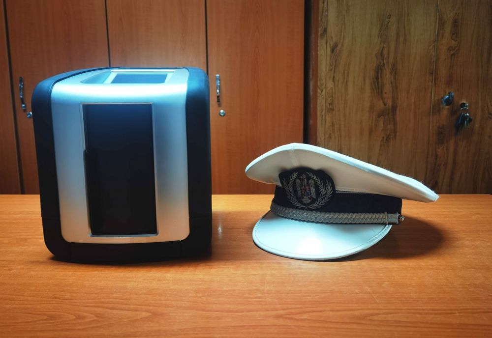 Sisteme noi de depistare și analizare a drogurilor, în dotarea poliției din Caraș-Severin