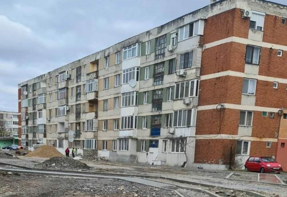 A început modernizarea și reabilitarea zonelor adiacente Școlii Generale ,,Sofia Arcan”