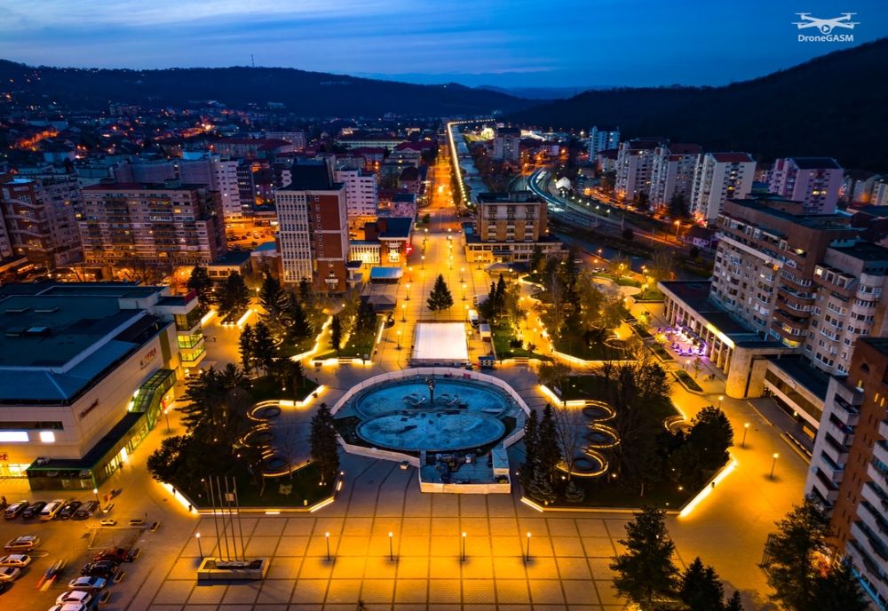 Se deschide Târgul de Cărciun, la Reșița, în Centru Civic