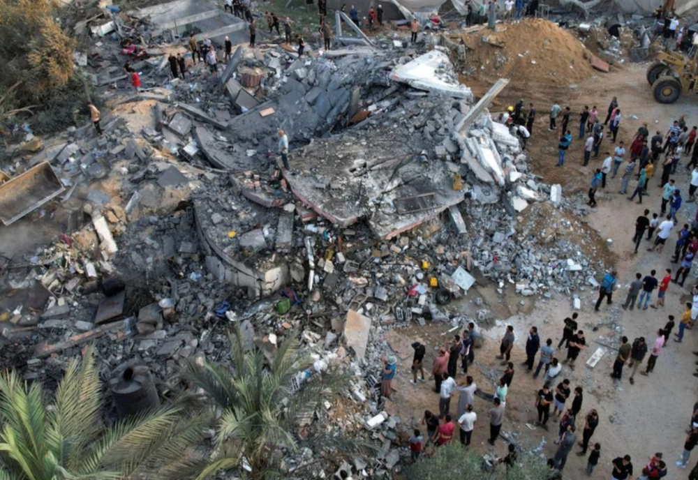 Granița dintre Egipt și Gaza s-a DESCHIS - Oficialii intră cu ajutoarele umanitare / Străinii ar putea părăsi enclava palestiniană