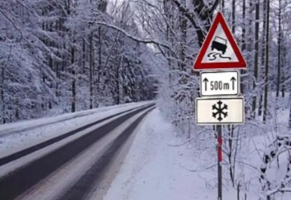 Informare meteo de ploi, ninsori și polei, în toată țara