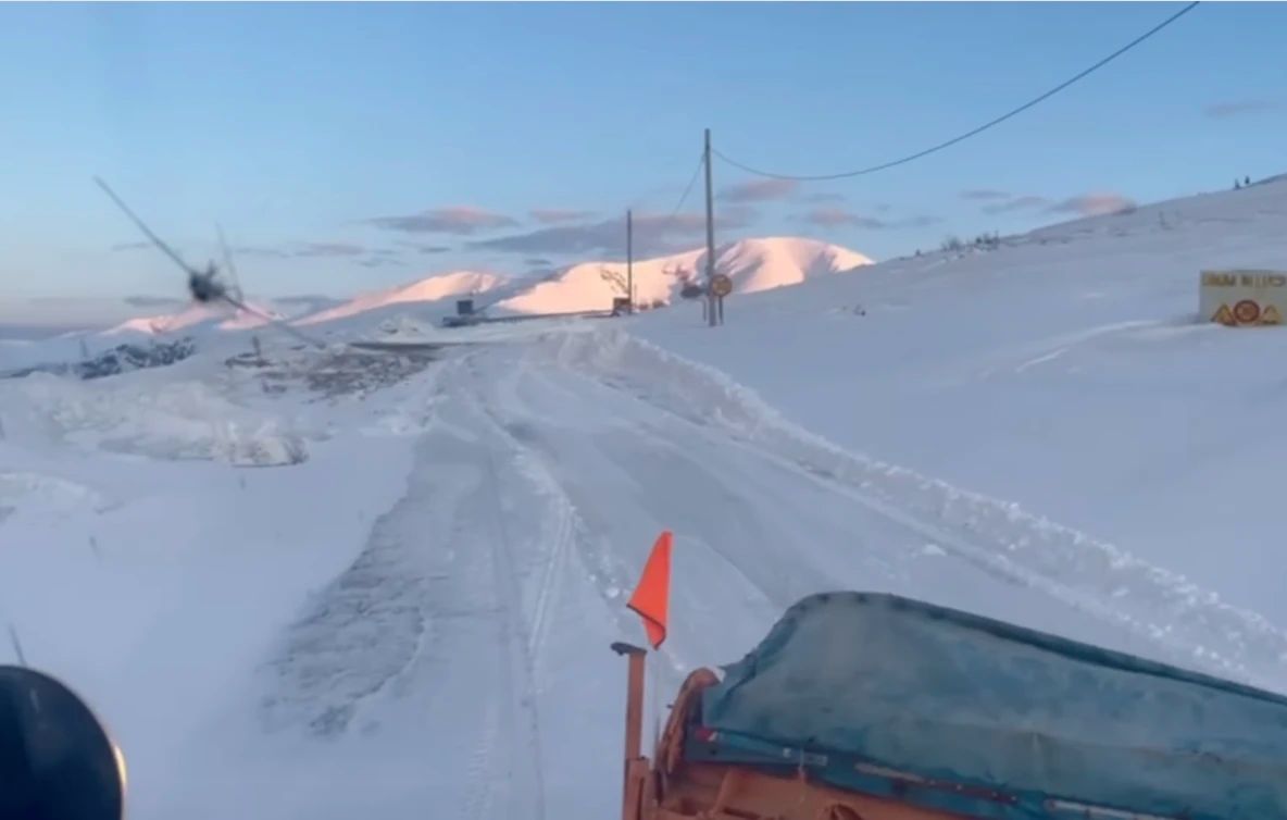 Iarnă severă în plină primăvară: ninsori abundente și ger năprasnic în zonele montane, cu doar două zile înainte de Paște