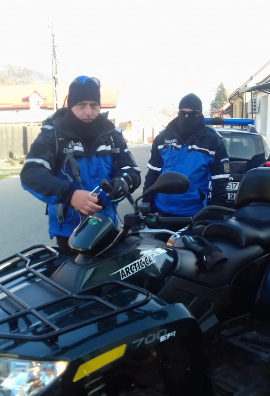 jandarmi cautare turist disparut 4