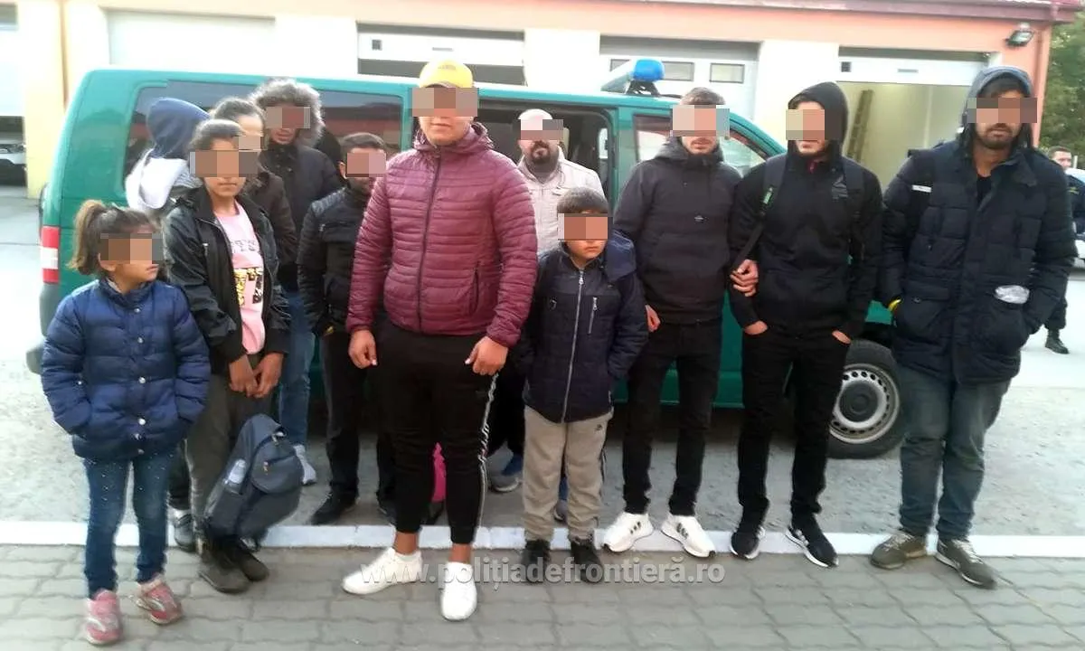 Unsprezece cetăţeni turci şi trei călăuze, depistaţi de poliţiştii de frontieră de la Oraviţa