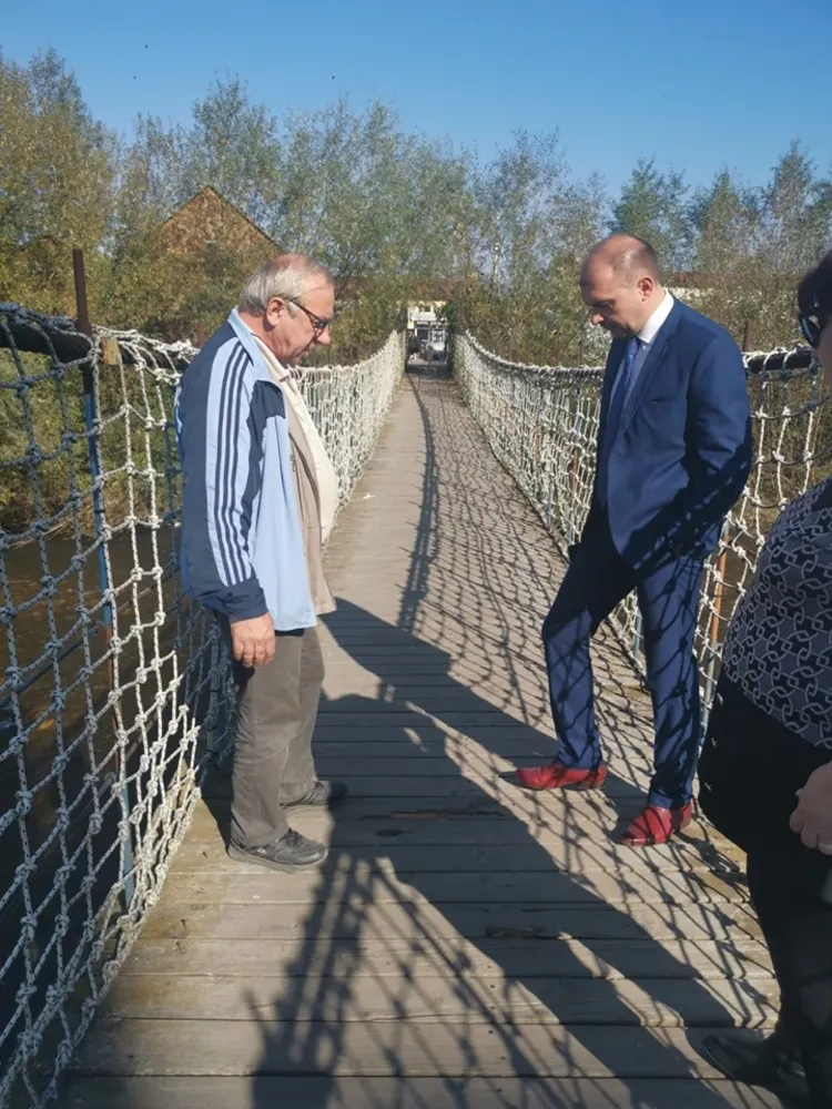 Felix Borcean schimbă podul de pe Sebeș după ce a văzut cu ochii lui cum se traversează