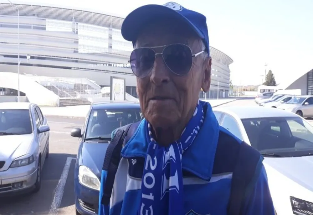 Cel mai bătrân suporter din România a murit