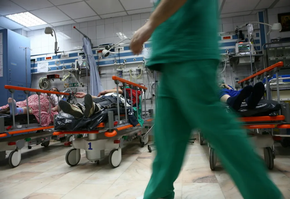 Se lucrează fără pauză de Sărbători la urgențe: de la boli cronice, la abuz de mâncare sau băutură, bolnavii necesită tratament