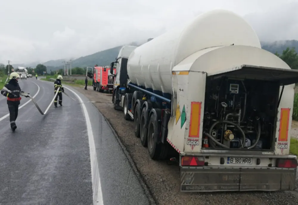 Cisternă cu oxigen lichid, implicată într-un accident