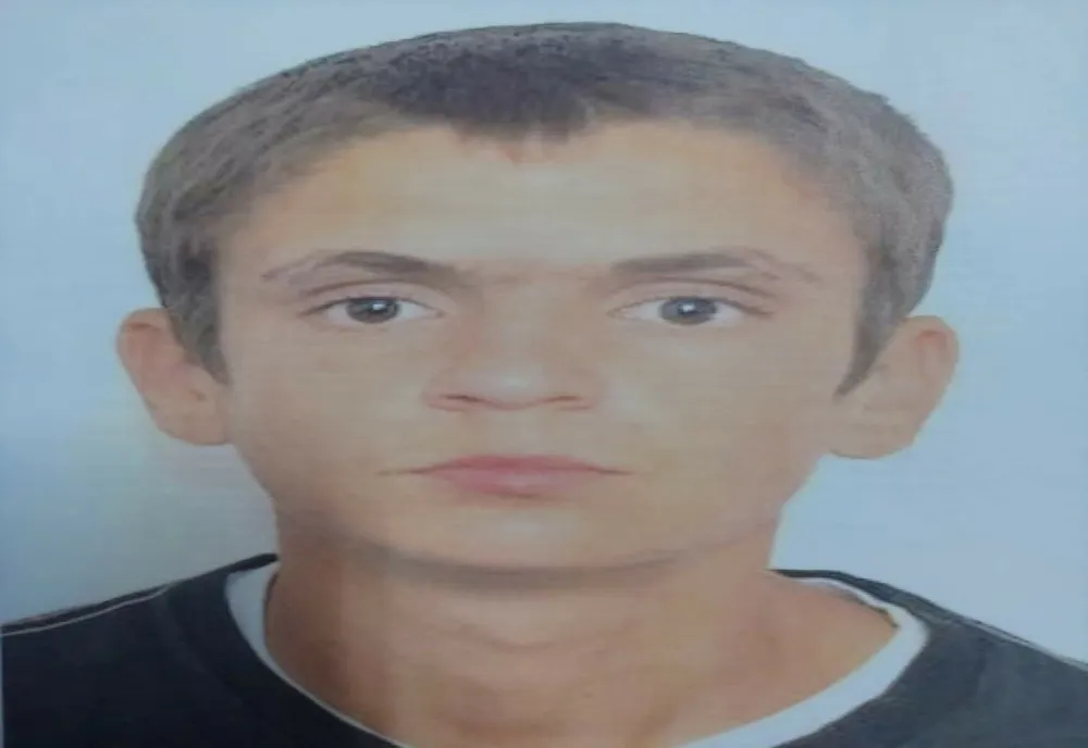 Cine poate oferi delatii este rugat să sune la Poliție. Un tânăr de 24 de ani este căutat