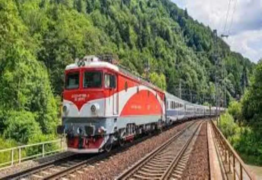 Sfârșit tragic pentru un bărbat de 72 de ani, din Caraș Severin. A murit călcat de tren, în gară