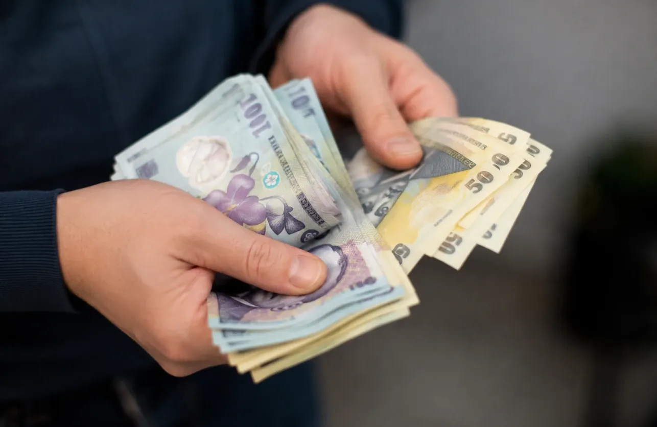 Salariu mediu