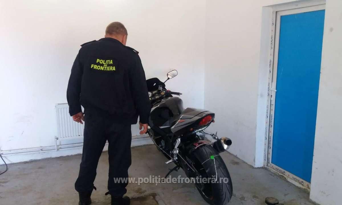 motocicleta furata frontieră