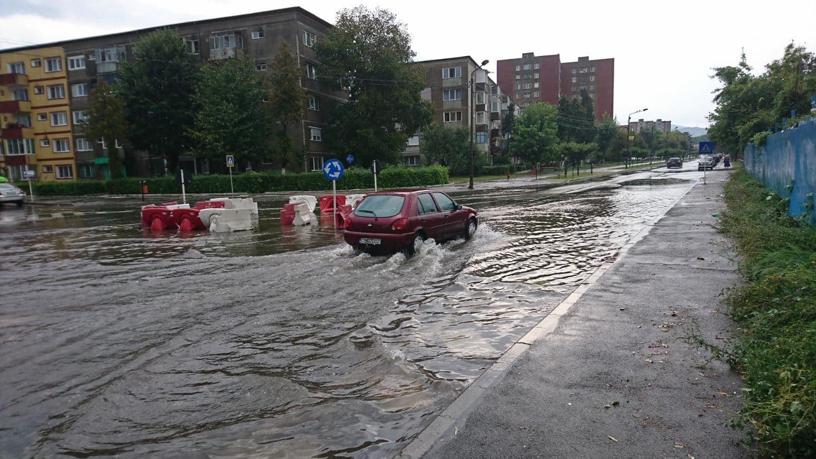 40053759_284387382378061_213828941150945280_n