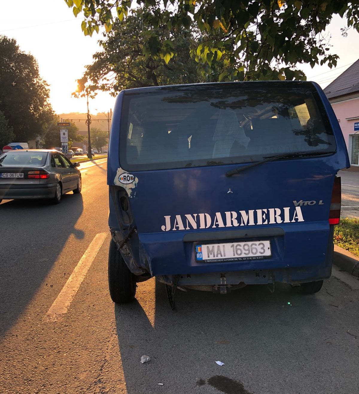 accident cu autospeciala de Jandarmi 5