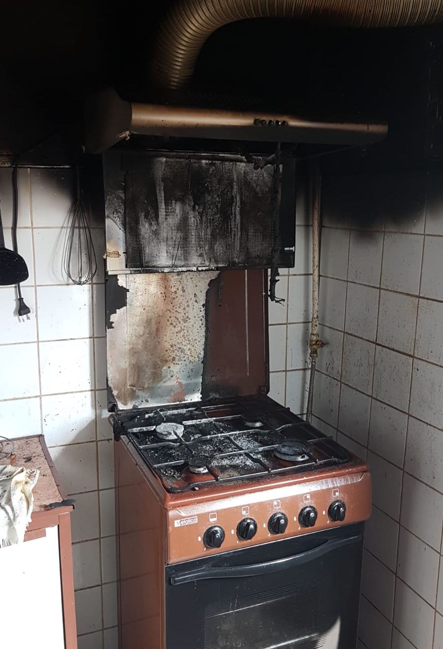 incendiu casa oravita foc1