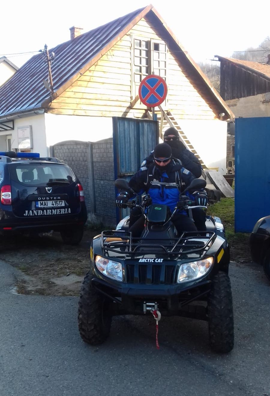 jandarmi cautare turist disparut1