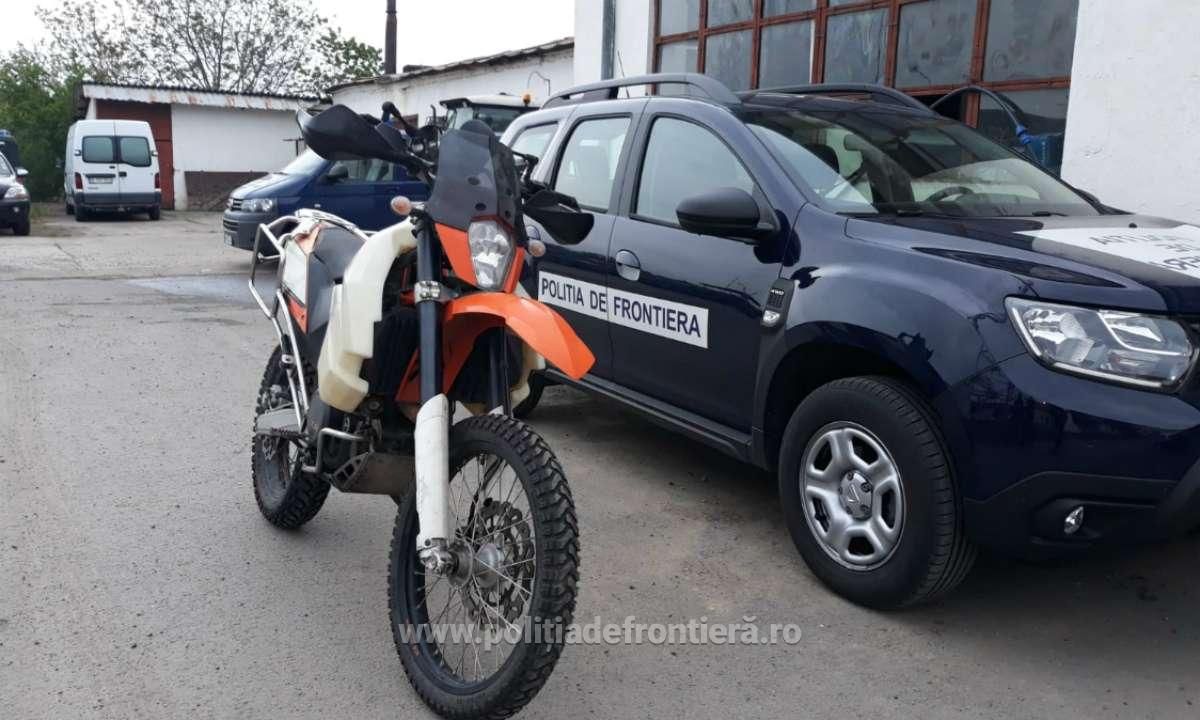 1556006801280-moto1cenad-S4