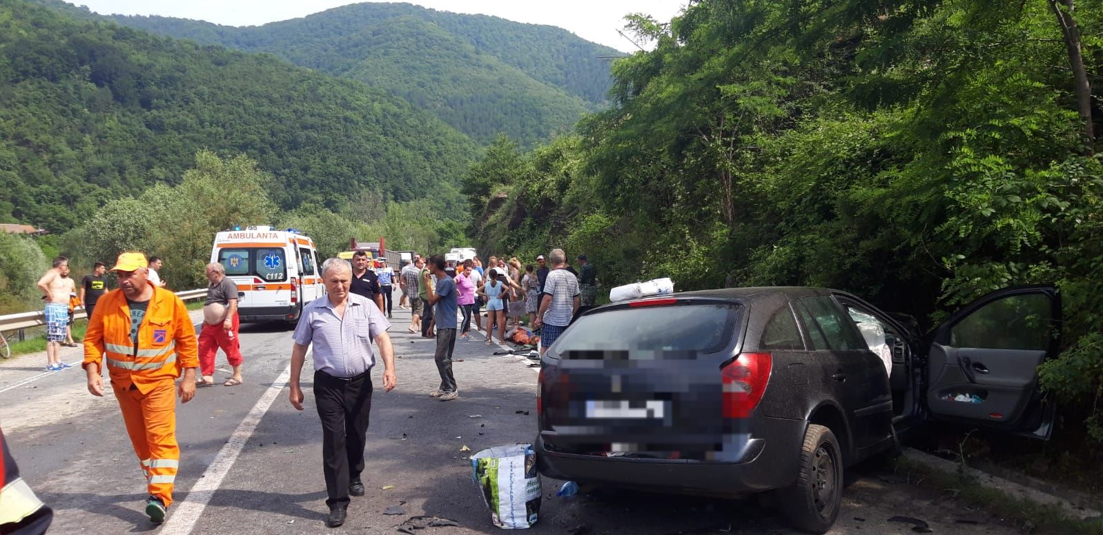 Drumul European 70 nu se dezminte și mai răpește o viață din rândul participanților la trafic în urma unui grav accident produs chiar în Topleț (3)