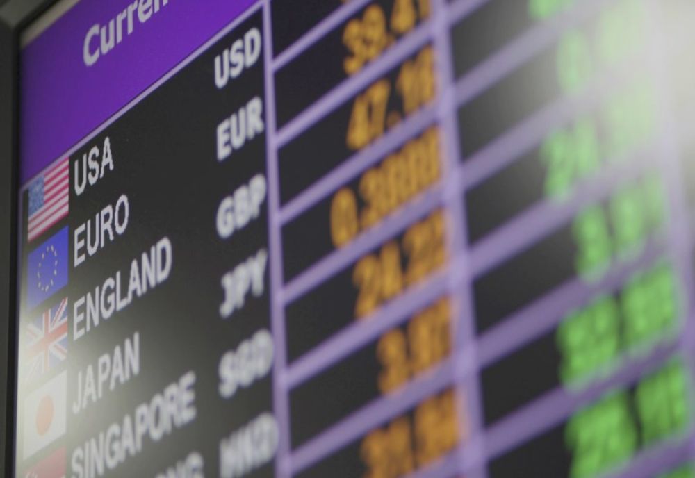 Analiză Economică : Zi de respiro pentru leu 