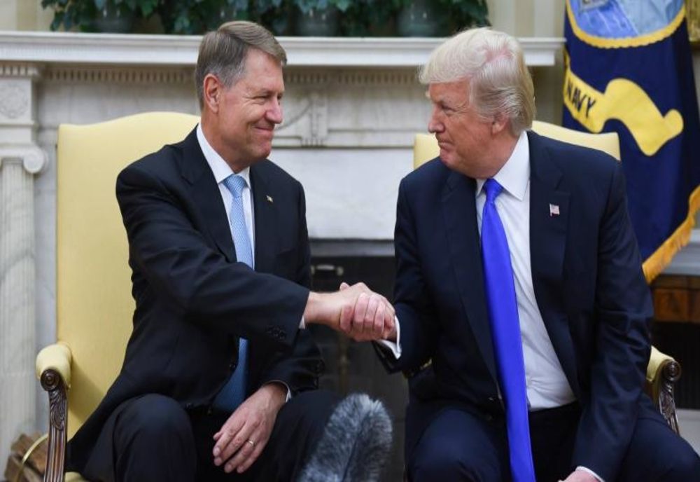 Donald Trump l-a sunat pe Klaus Iohannis. Cei doi au discutat despre situația generată de pandemia de COVID-19