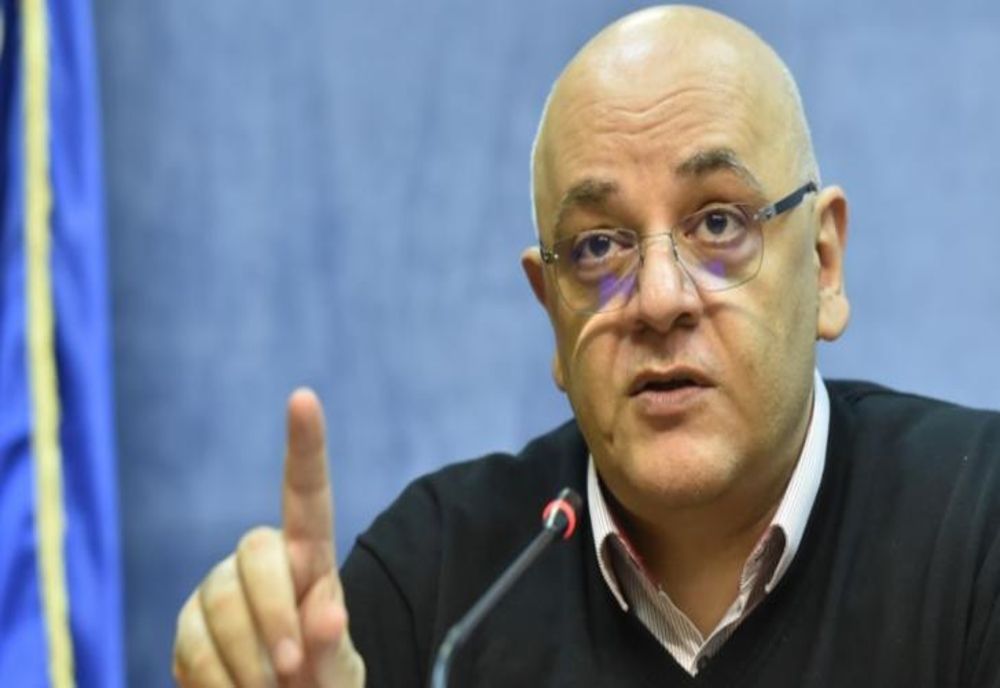 Arafat: Sunt presiuni să avem relaxare totală chiar de mâine daca se poate. Este foarte periculos!