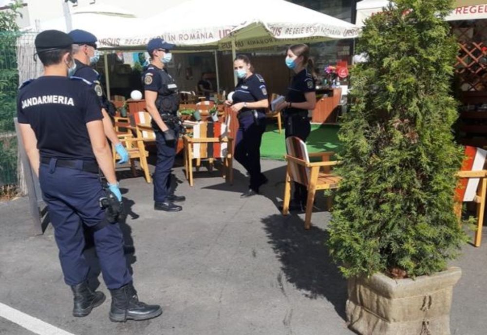 Sute de amenzi pentru cărășenii care nu respectă restricțiile impuse de pandemie
