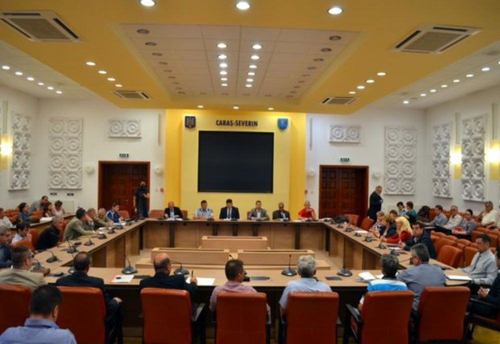 Prima plângere penală împotriva fostei conducerei a CJ Caraș-Severin