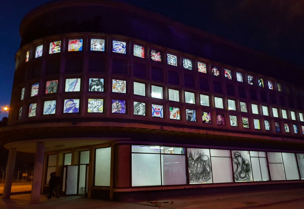 Universalul Vechi, spațiu inedit pentru o expoziție de artă