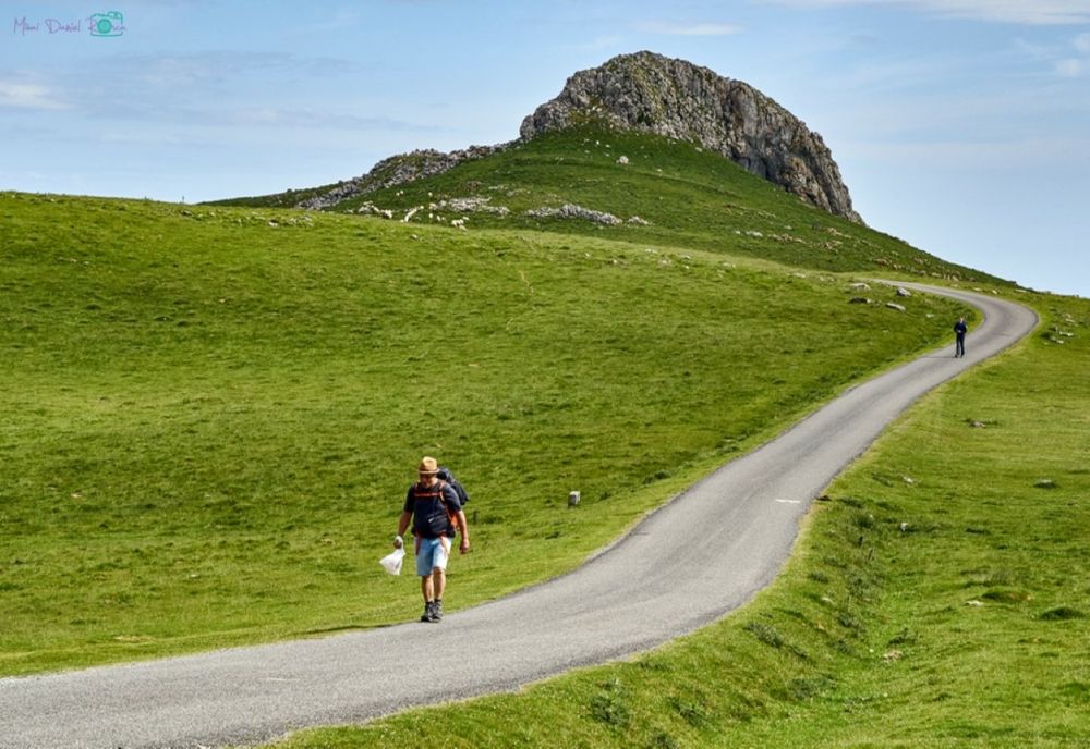 Doi reșițeni vor străbate pe jos 850 de kilometri, în pelerinaj pe El Camino