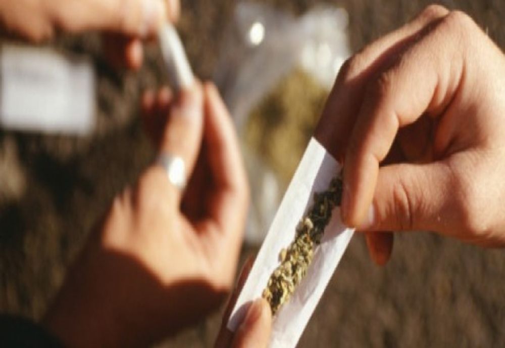 Drogurile au băgat în spital 25 de tineri din Caraș-Severin