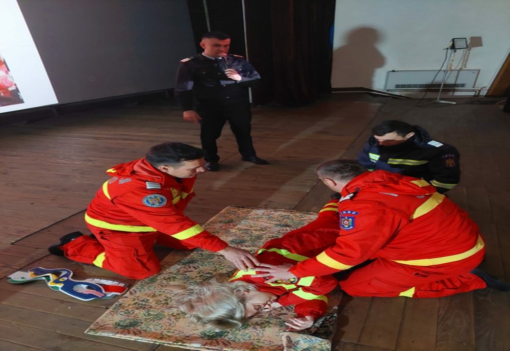 Lecție deschisă despre cutremur, la Caransebeș. Ce au învățat elevii