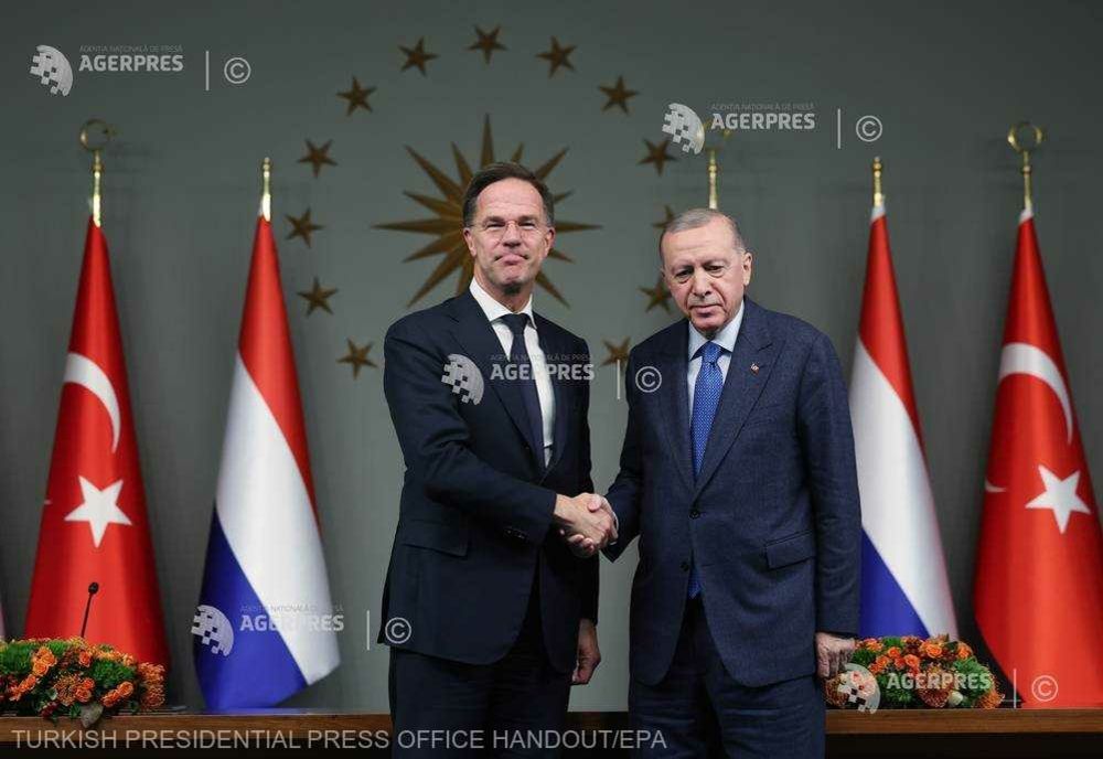 Turcia îl sprijină pe Rutte pentru funcţia de secretar general al NATO
