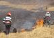 Zeci de intervenții ale pompierilor cărășeni la incendiile de miriște